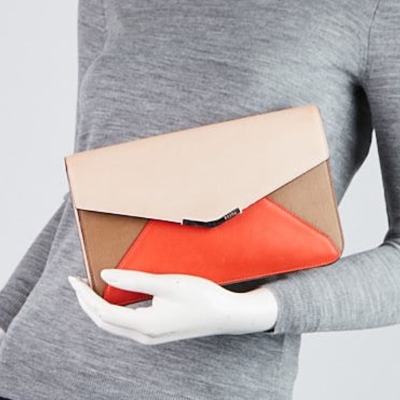 FENDI clutch - Picture 14 of 14